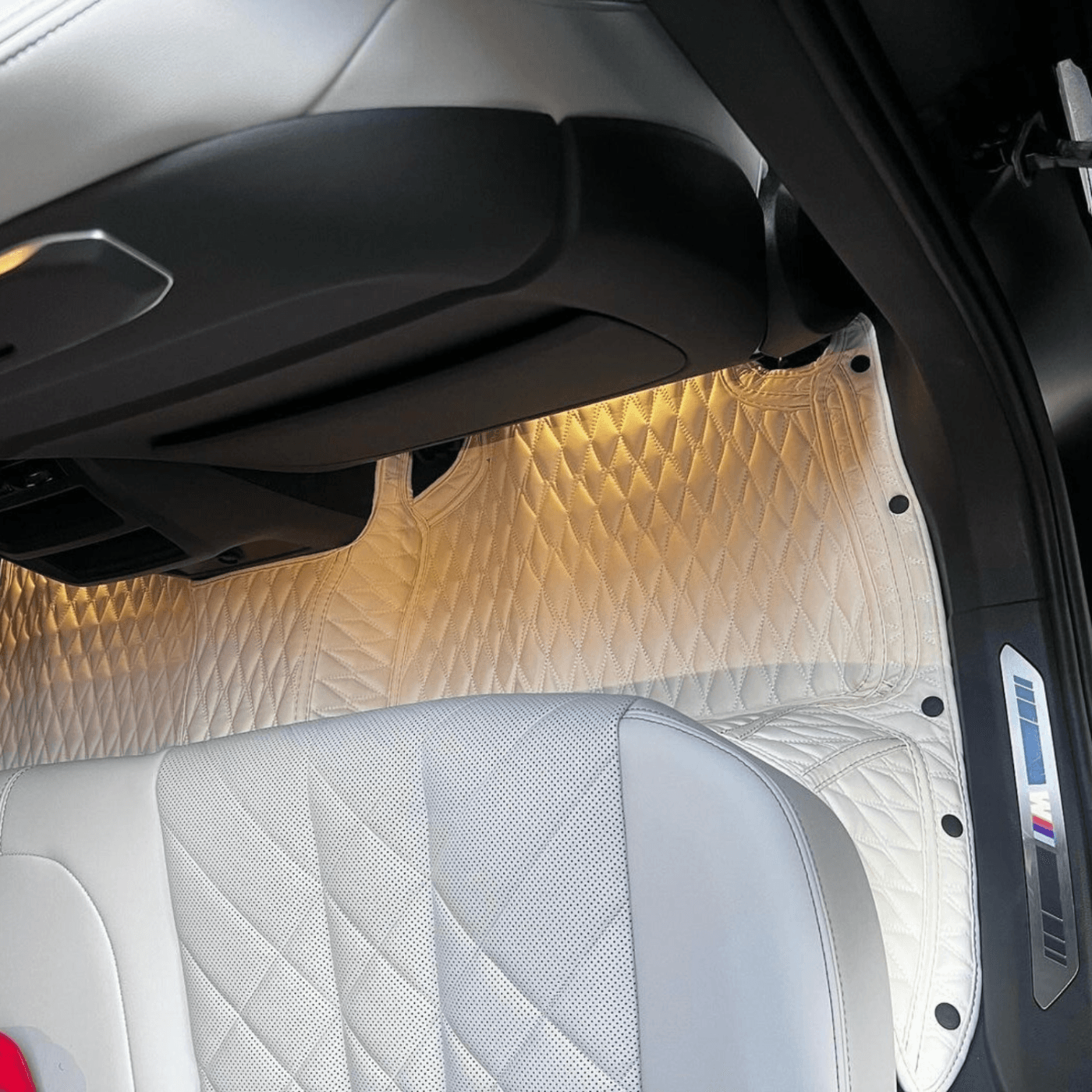 Top 3 Features to Look for When Choosing Custom Car Mats - MATRIKAR