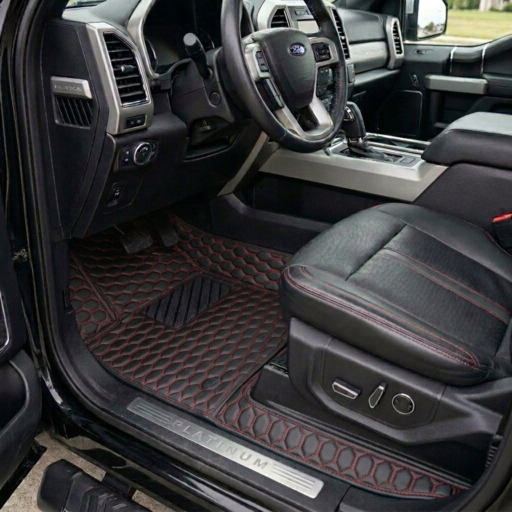Tapis d'auto sur mesure série Hexa - Surpiqûres noir et rouge