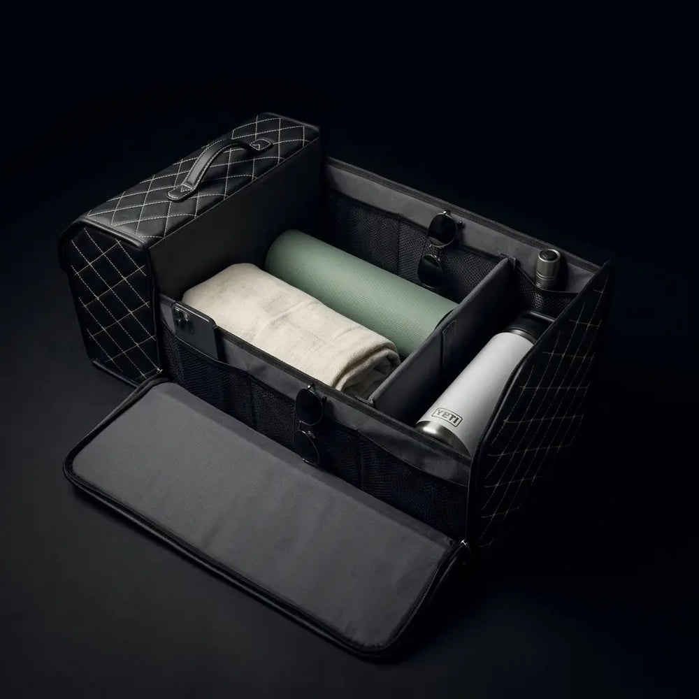 Three compartments and four pockets