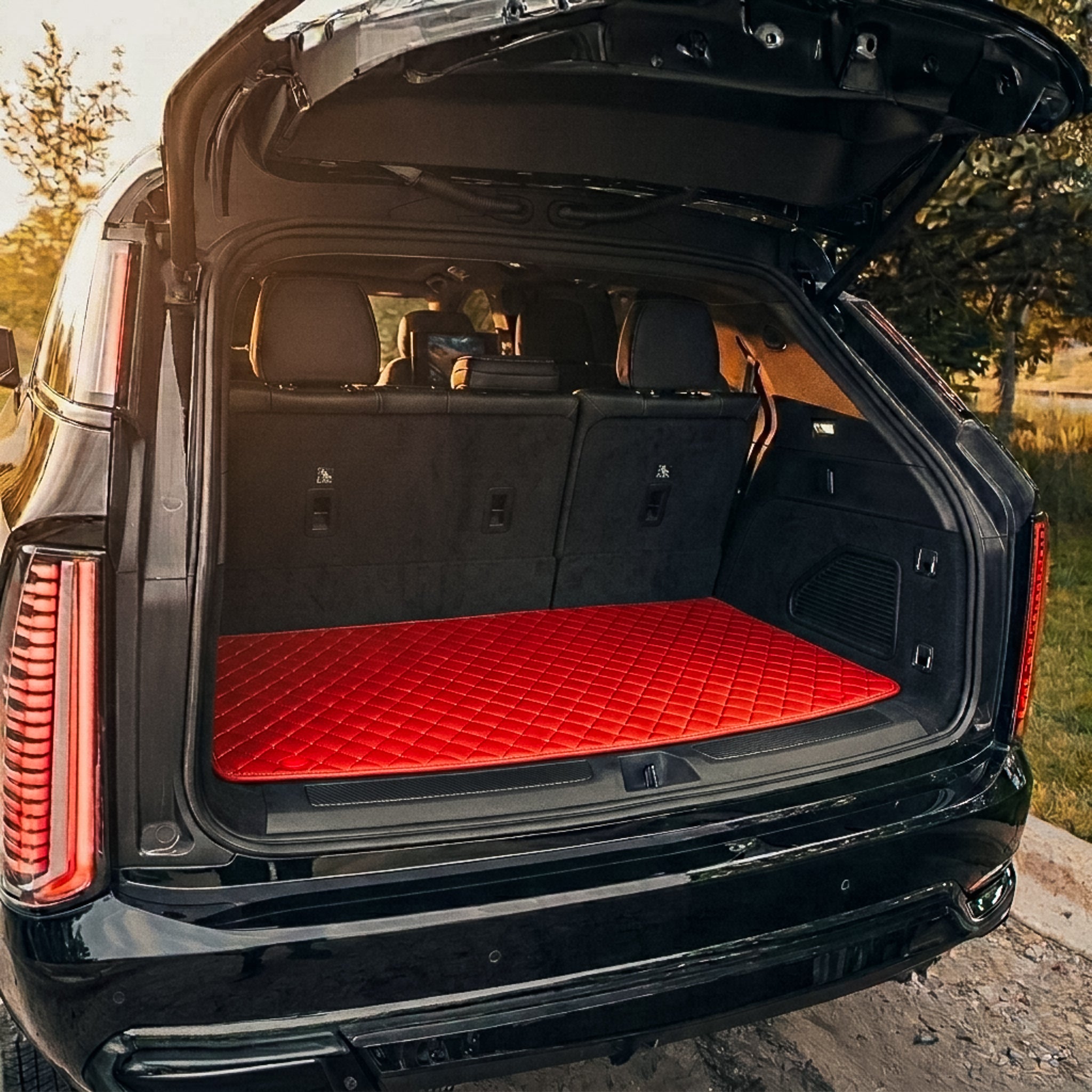 Waterproof Diamond cargo mat in Ferrari red eco-leather — Matrikar