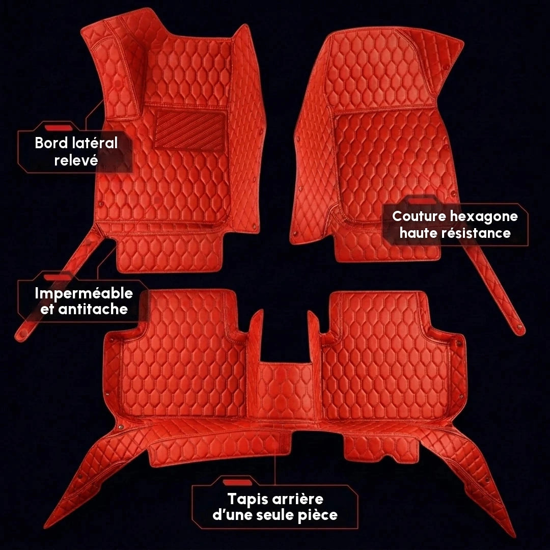 Ensemble complet de tapis d'auto Matrikar série Hexa en rouge Ferrari, montrant les bords latéraux relevés, une couture hexagone et le tapis arrière d'une seule pièce