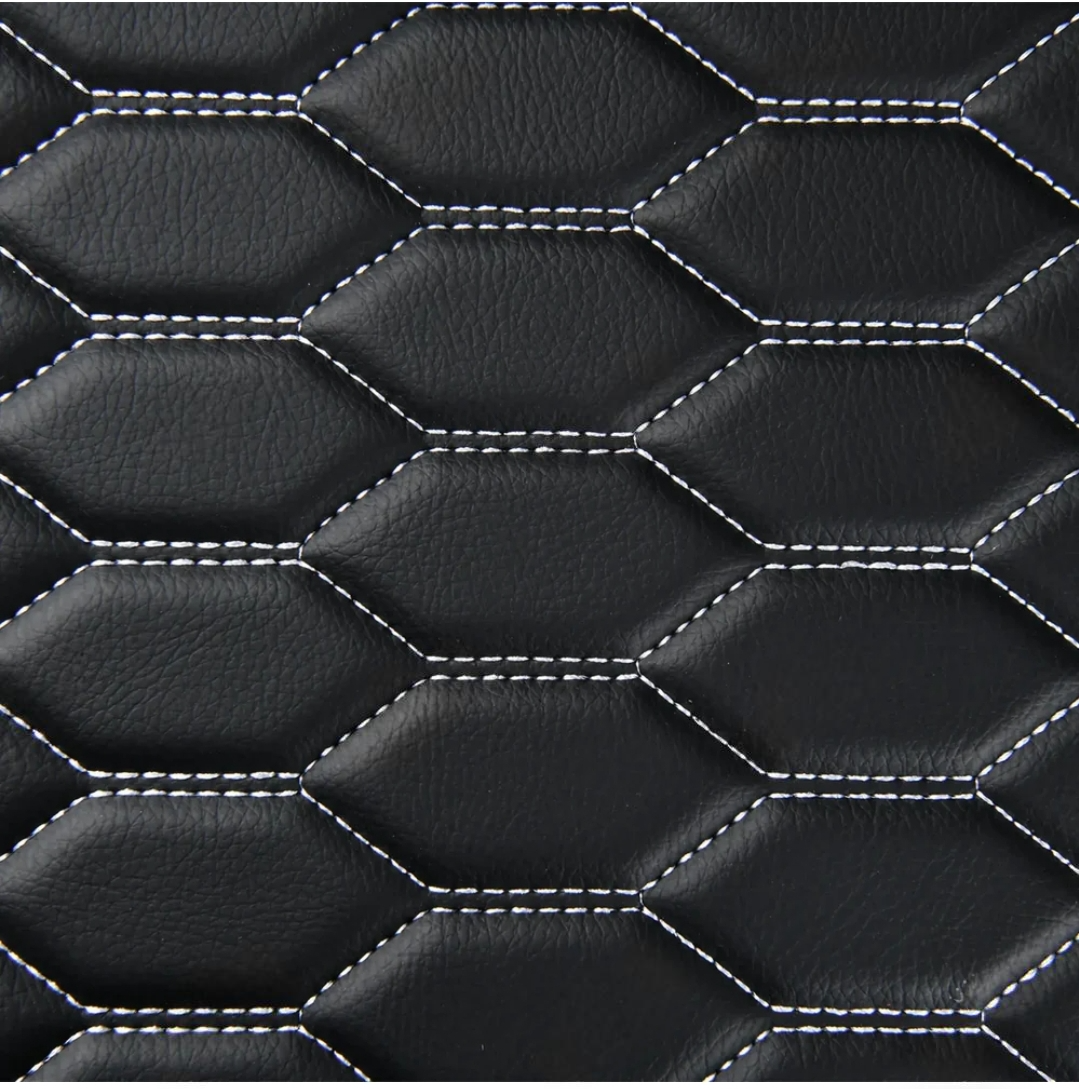 Tapis d'auto sur mesure série Hexa - Surpiqûres noir et blanc